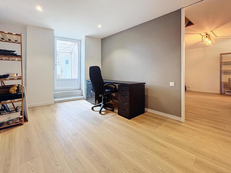 Appartement - 124 m² - 4 pièces