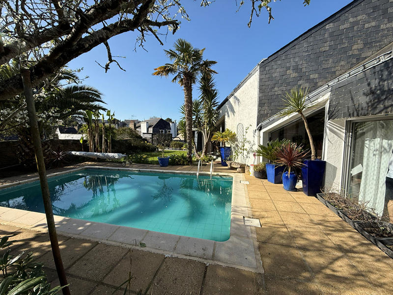 Maison - 187 m² - 6 pièces