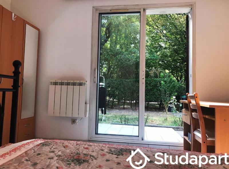 Chambre - 14 m² - 1 pièce