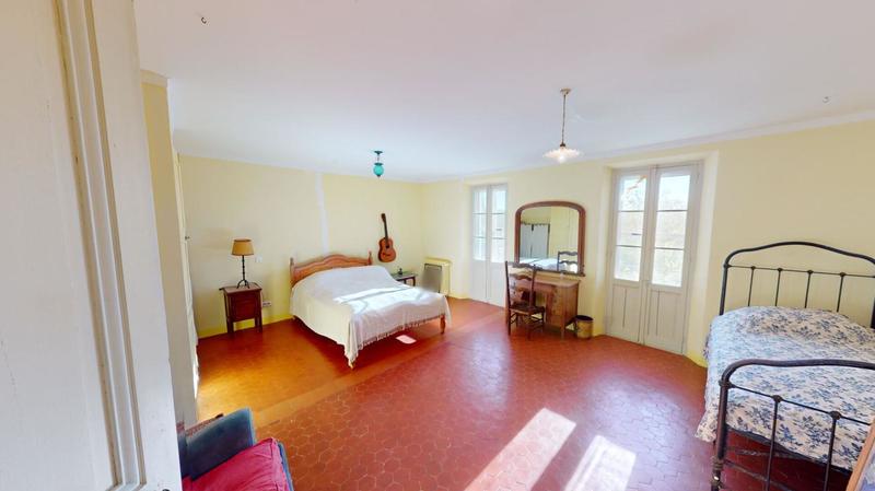 Villa - 355 m² - 11 pièces