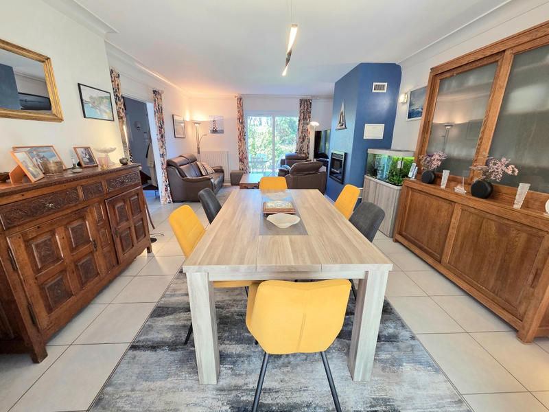 Maison - 143 m² - 7 pièces