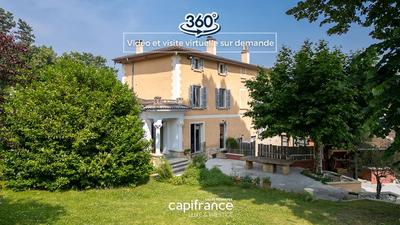 Maison - 332 m² - 8 pièces