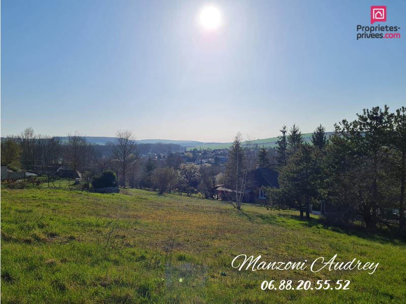 Terrain constructible - 1 240 m²