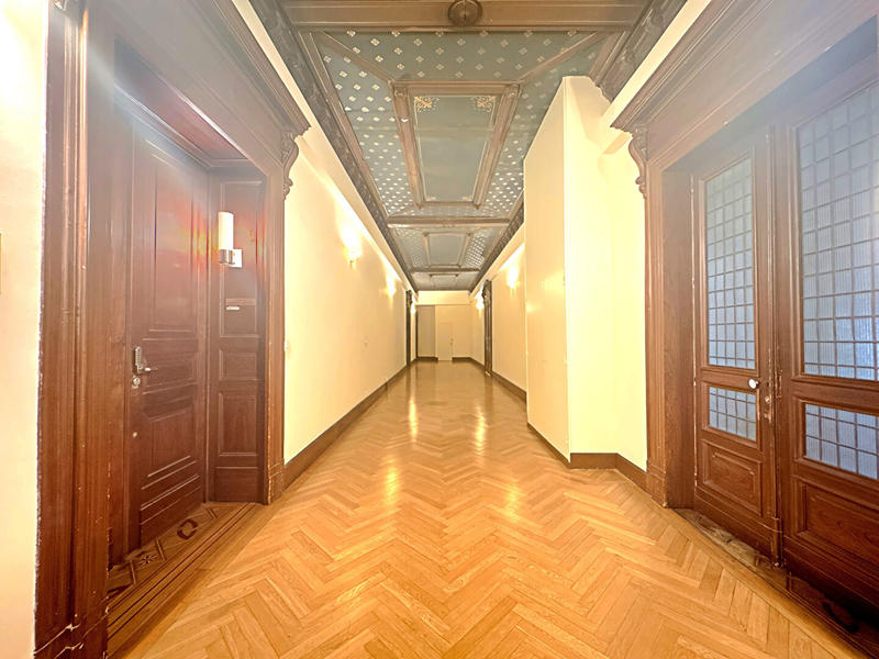 Appartement - 100 m² - 4 pièces