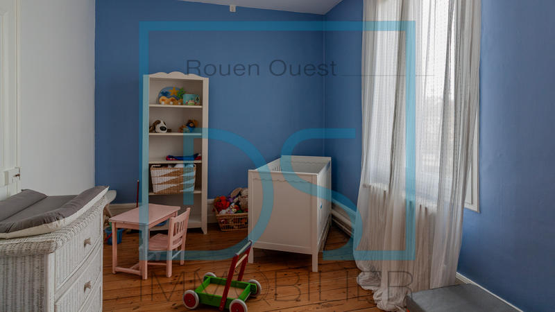 Maison - 180 m² - 9 pièces