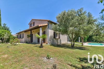 Maison - 135 m² - 5 pièces