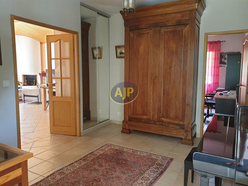 Maison - 160 m² - 5 pièces