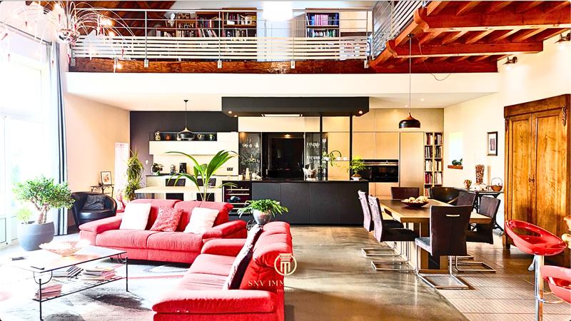 Propriété - 430 m² - 11 pièces