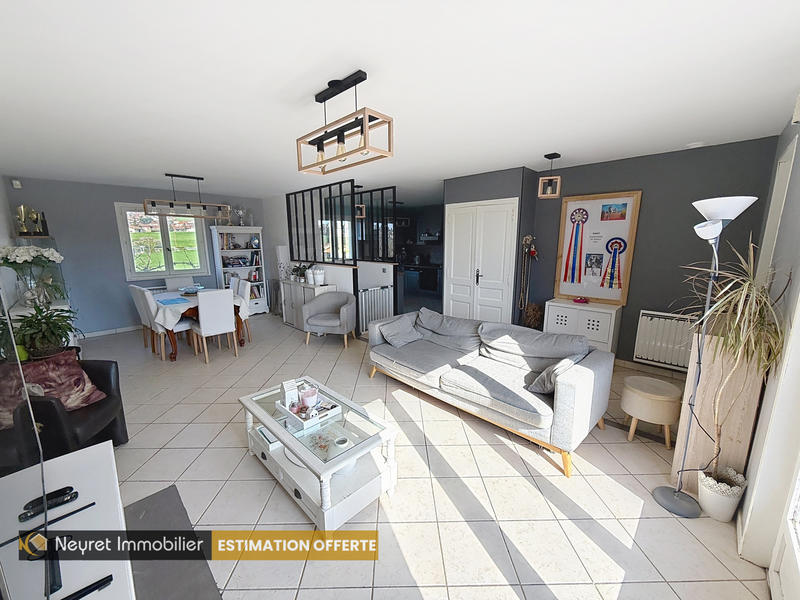 Maison - 105 m² - 6 pièces