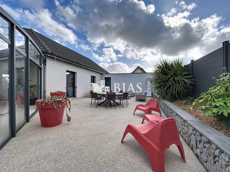 Maison contemporaine - 172 m² - 5 pièces