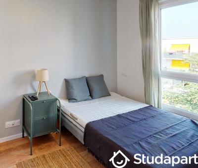 Chambre - 13 m² - 1 pièce