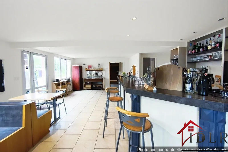 Fonds de commerce - Local commercial - 270 m²