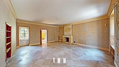 Hôtel particulier - 275 m² - 15 pièces
