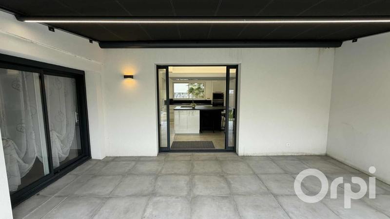 Maison de ville - 210 m² - 7 pièces