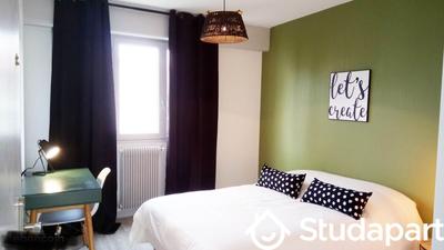 Chambre - 12 m² - 1 pièce