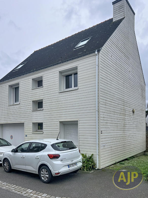 Maison - 120 m² - 4 pièces