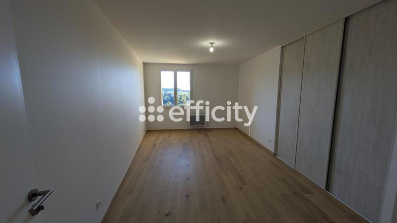 Maison en pierre - 201 m² - 5 pièces