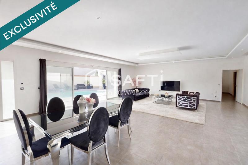 Maison - 321 m² - 10 pièces