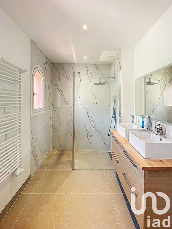 Maison - 127 m² - 5 pièces