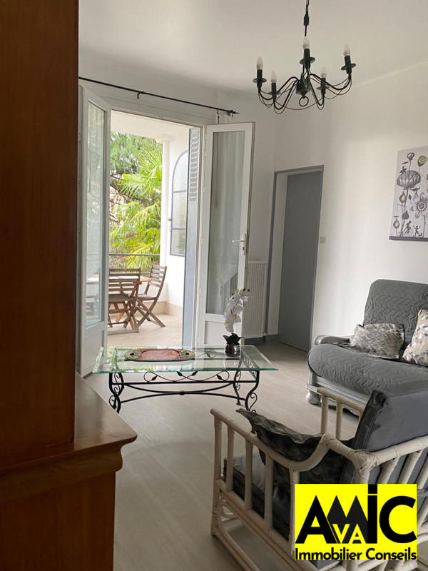 Appartement - 79 m² - 5 pièces