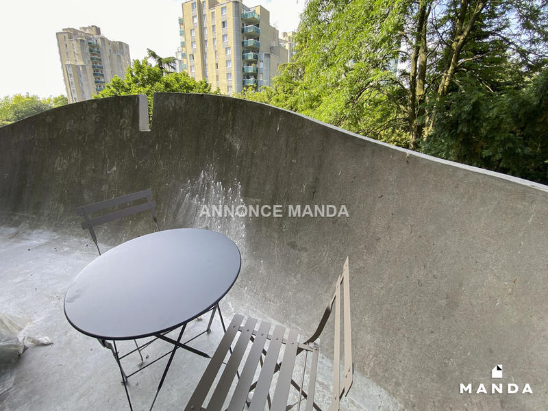 Chambre - 10 m² - 5 pièces