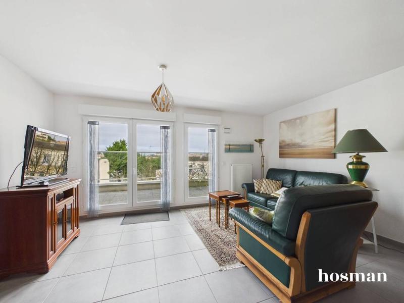 Appartement - 85 m² - 4 pièces