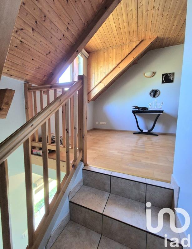 Maison - 250 m² - 7 pièces