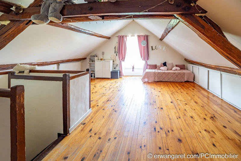 Propriété - 406 m² - 13 pièces