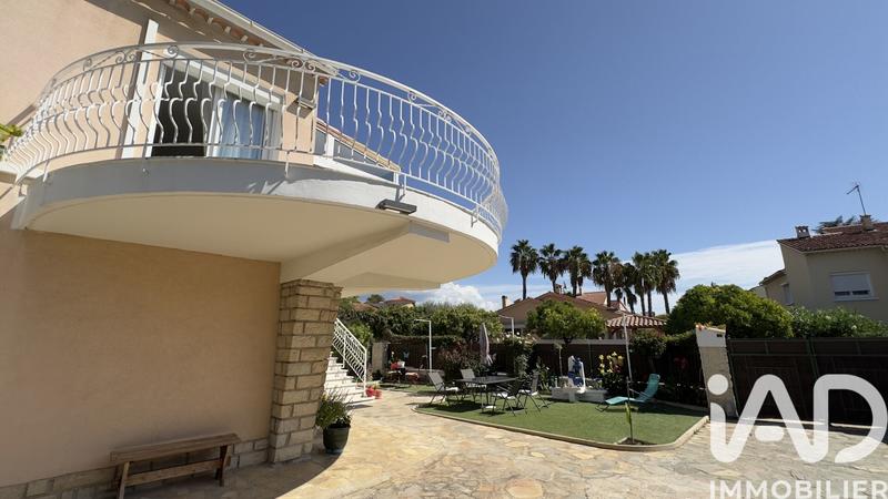 Maison - 187 m² - 7 pièces