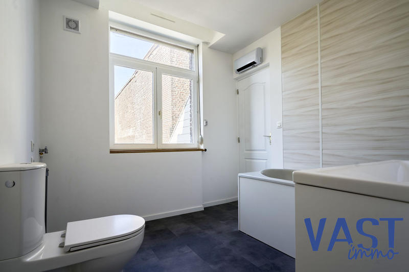 Maison - 92 m² - 4 pièces