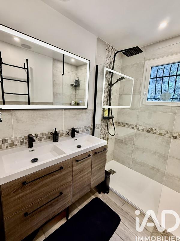 Maison - 98 m² - 4 pièces