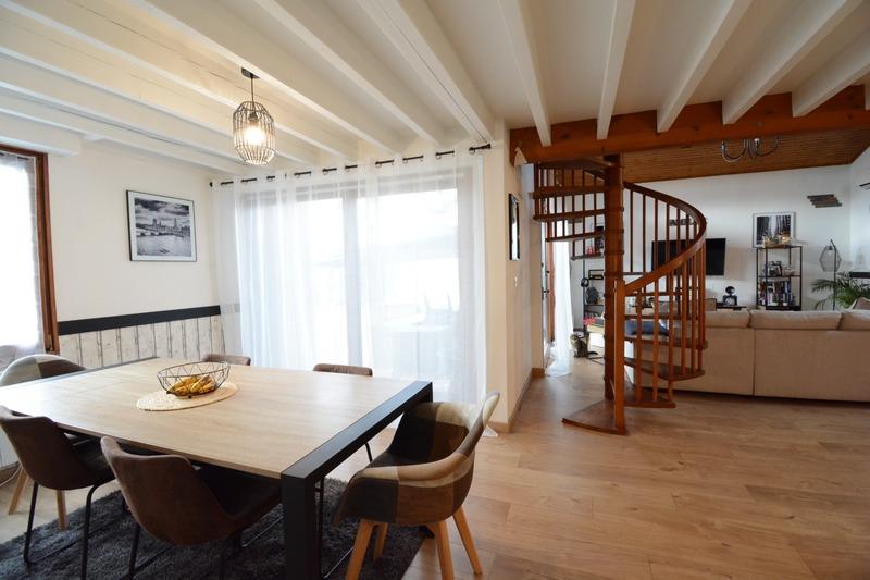 Maison - 152 m² - 6 pièces