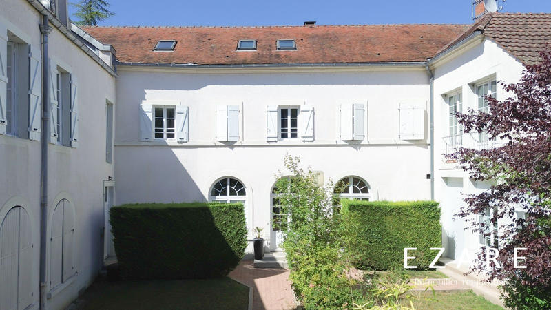 Appartement - 140 m² - 6 pièces