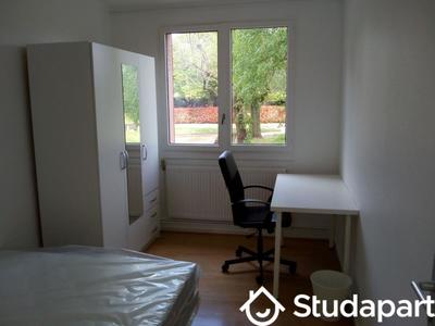 Chambre - 11 m² - 1 pièce