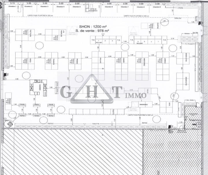Entrepôt - 1 142 m²