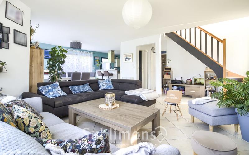 Maison contemporaine - 121 m² - 6 pièces