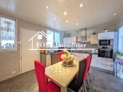 Maison - 104 m² - 5 pièces