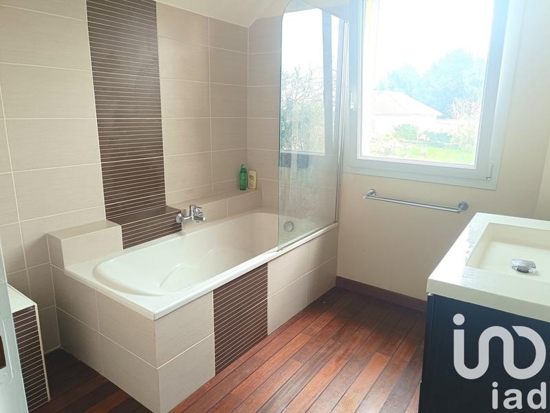 Maison - 195 m² - 7 pièces