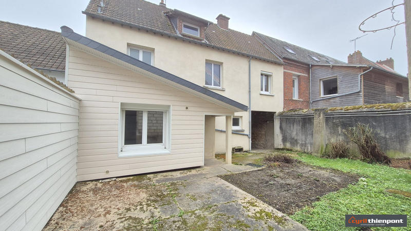 Maison - 90 m² - 4 pièces