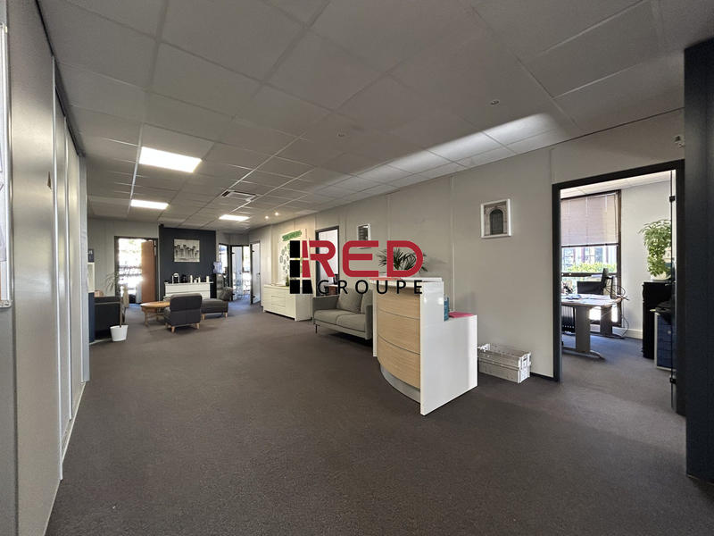 Bureau - 300 m²