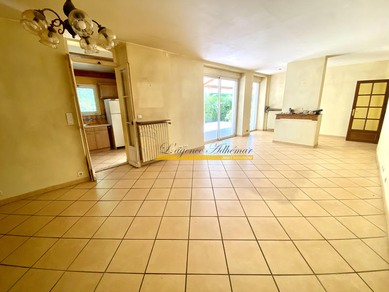 Propriété - 400 m² - 10 pièces