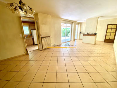 Propriété - 400 m² - 10 pièces