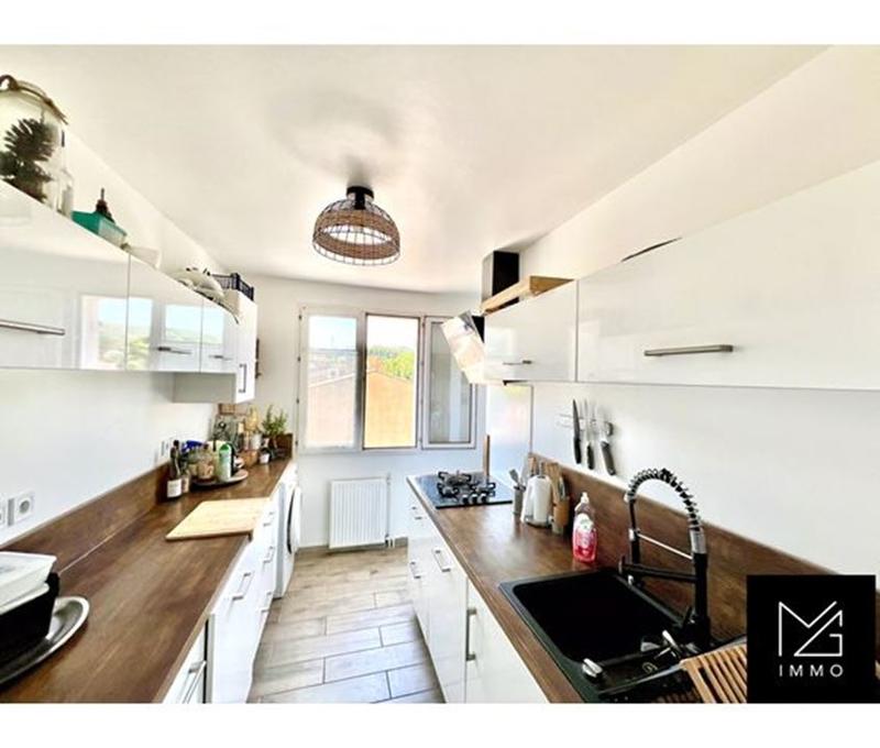 Appartement - 80 m² - 3 pièces