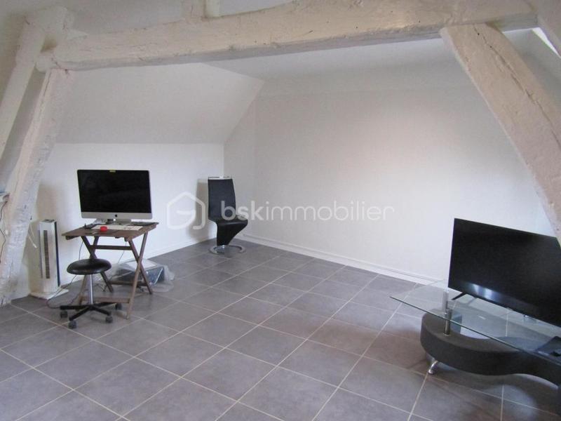 Maison traditionnelle - 85 m² - 3 pièces