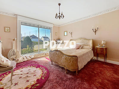 Maison - 167 m² - 6 pièces