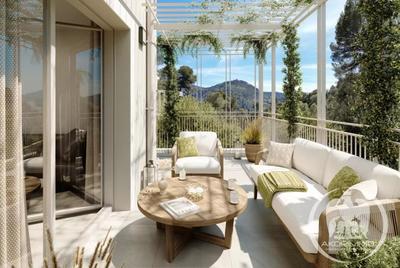 Appartement - 94 m² - 4 pièces