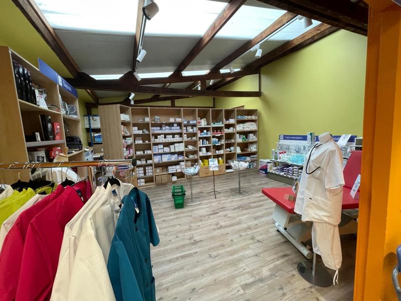 Local commercial - 225 m²