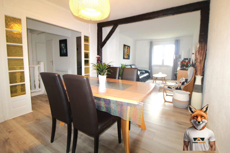 Maison - 80 m² - 5 pièces