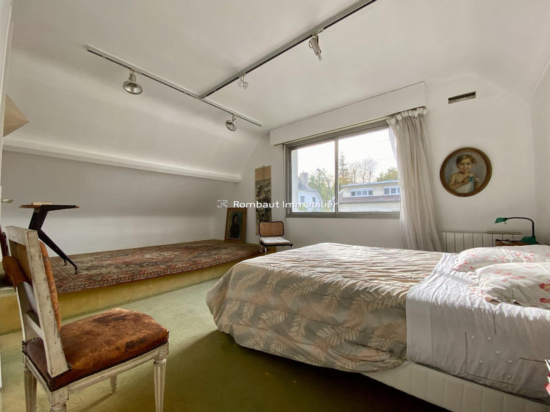 Maison - 246 m² - 10 pièces