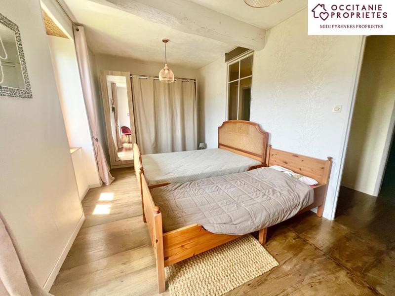 Propriété - 153 m² - 7 pièces